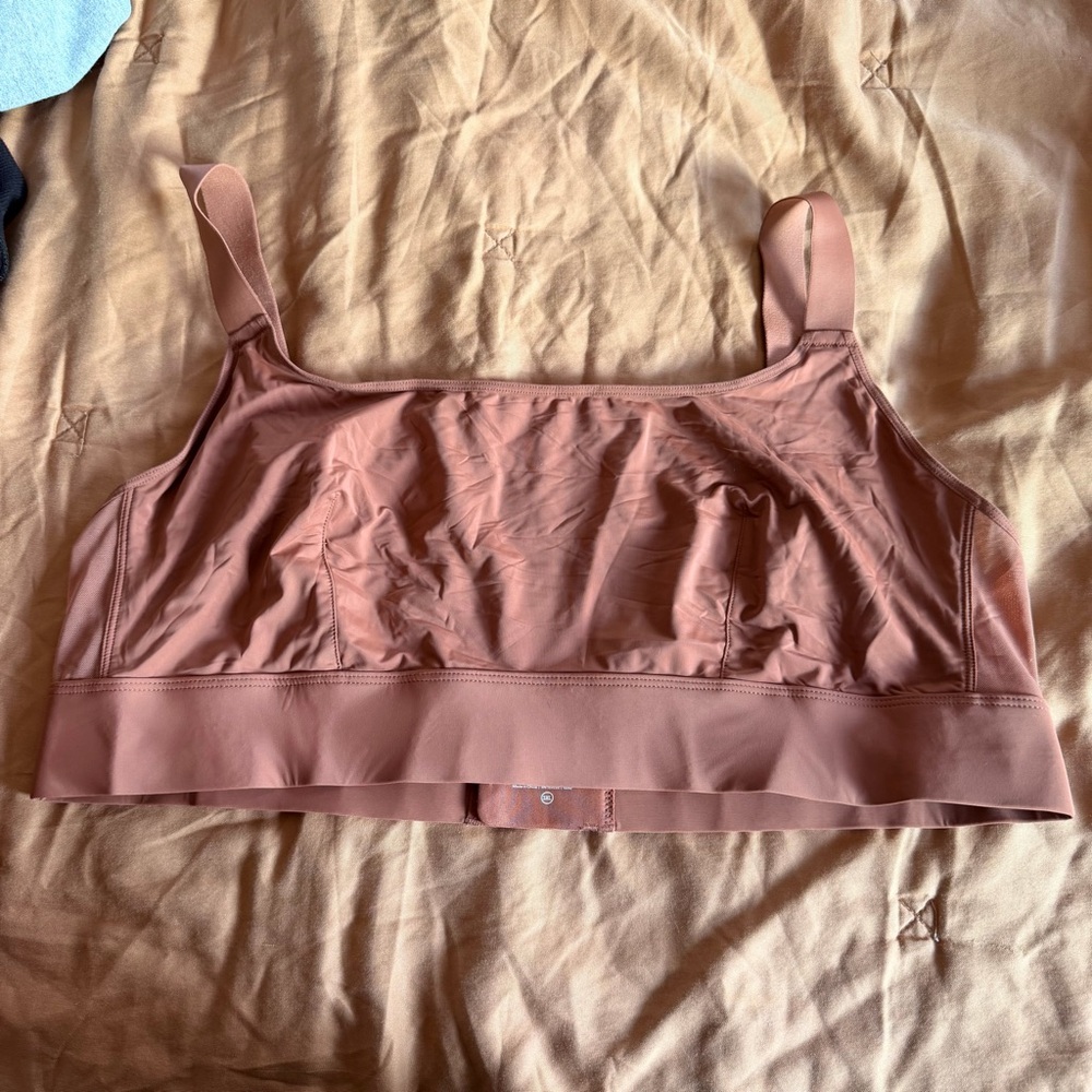 Parade Seamless Tan Bra with mesh sides